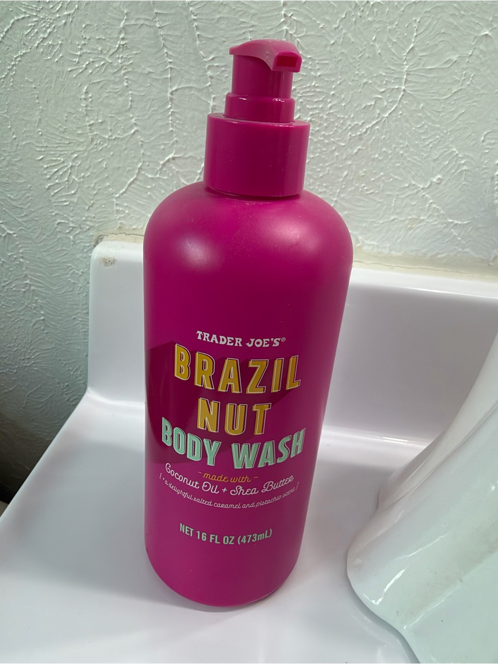Trader Joe's Brazil Nut Body Wash — Vibrant Pink Nourishing Cleanser